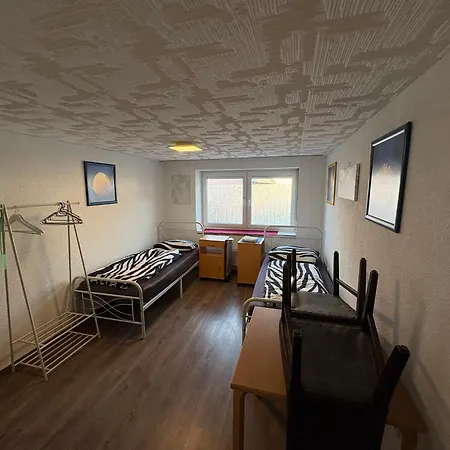 B13 Unten Monteur Bis 6 Personen *